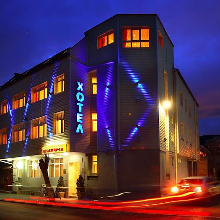 Hotel Mehdjarel Шумен Екстер'єр фото