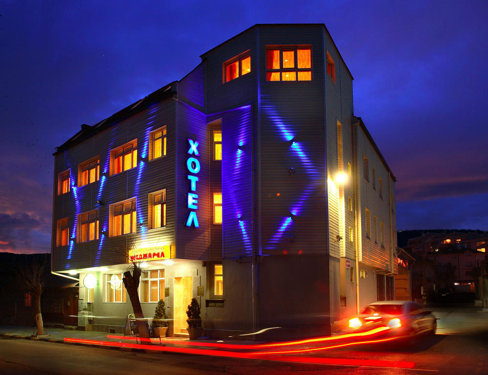 Hotel Mehdjarel Шумен Екстер'єр фото